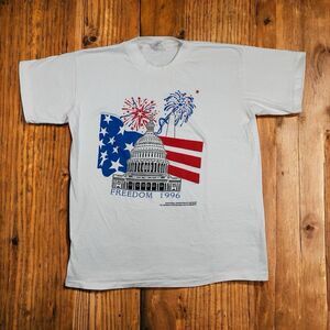 Vintage 1996 Freedom USA Single Stitch White‎ Tee 4th Of July Off Center Graphic